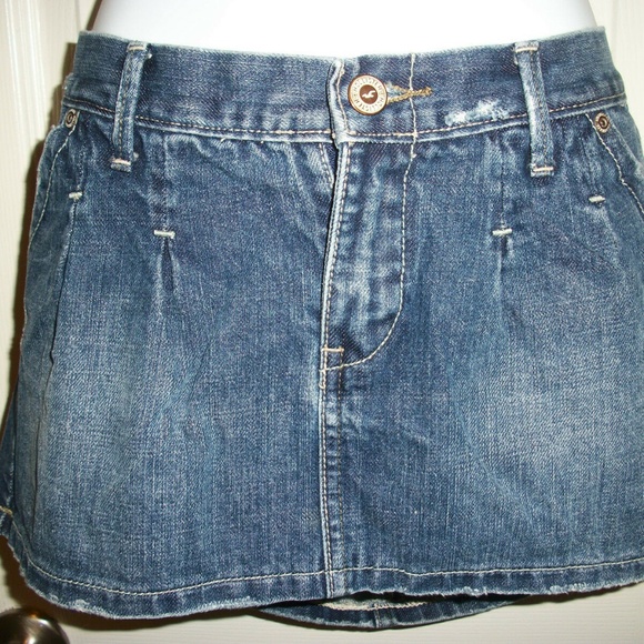 HOLLISTER Dark Denim Mini Straight Skirt Size 7 - Picture 2 of 8